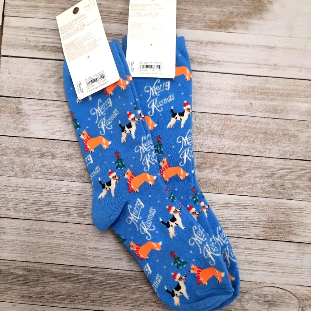 New Merry Kissmas Puppies Two Pair American Eagle Crew Socks One Size